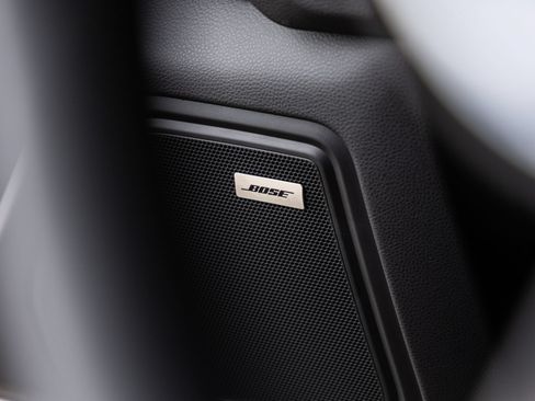 Certified 2026 Porsche Macan AWD/4WD image 24