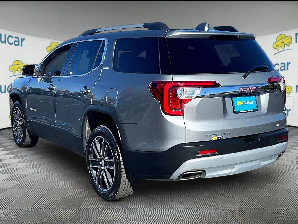 Used 2023 GMC Acadia SLT w/ Technology Package AWD/4WD image 4