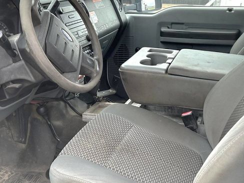 Used 2011 Ford F450 XL w/ High Capacity Trailer Tow Pkg image 7