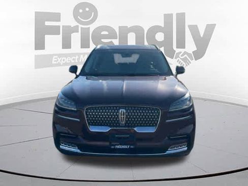 Used 2021 Lincoln Aviator Reserve w/ Elements Package Plus image 2