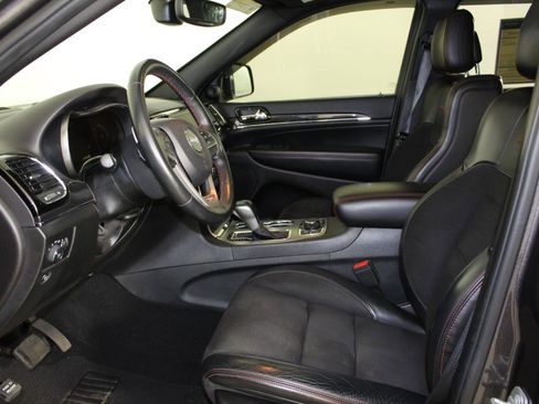 Used 2019 Jeep Grand Cherokee Trailhawk image 25