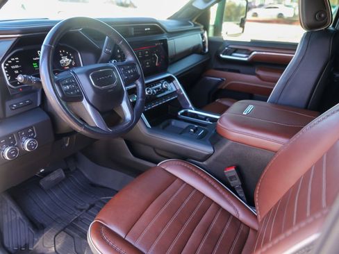 Used 2024 GMC Sierra 2500 Denali Ultimate w/ Max Trailering Package image 13