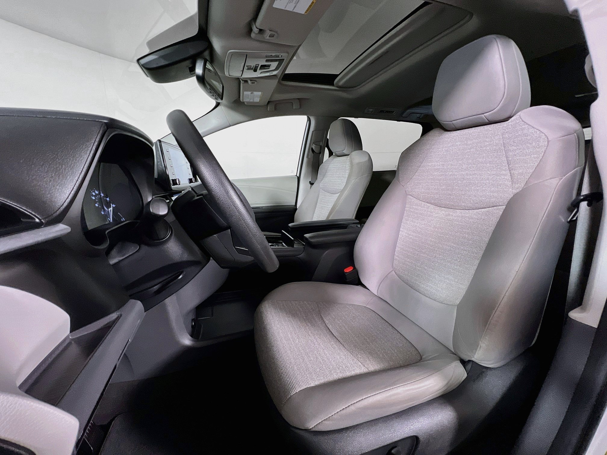 Certified 2024 Toyota Sienna LE w/ LE Plus Package AWD/4WD image 11