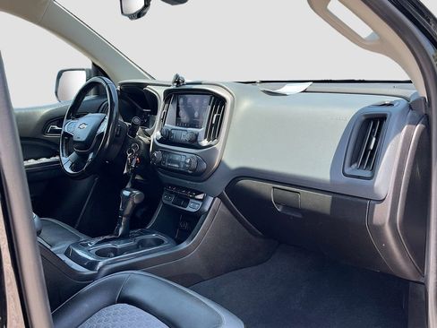 Used 2019 Chevrolet Colorado Z71 AWD/4WD image 27