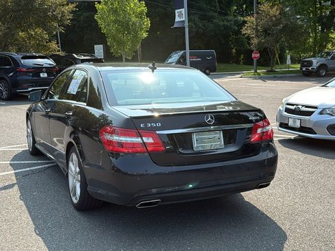 Used 2013 Mercedes-Benz E 350 4MATIC Sedan image 7