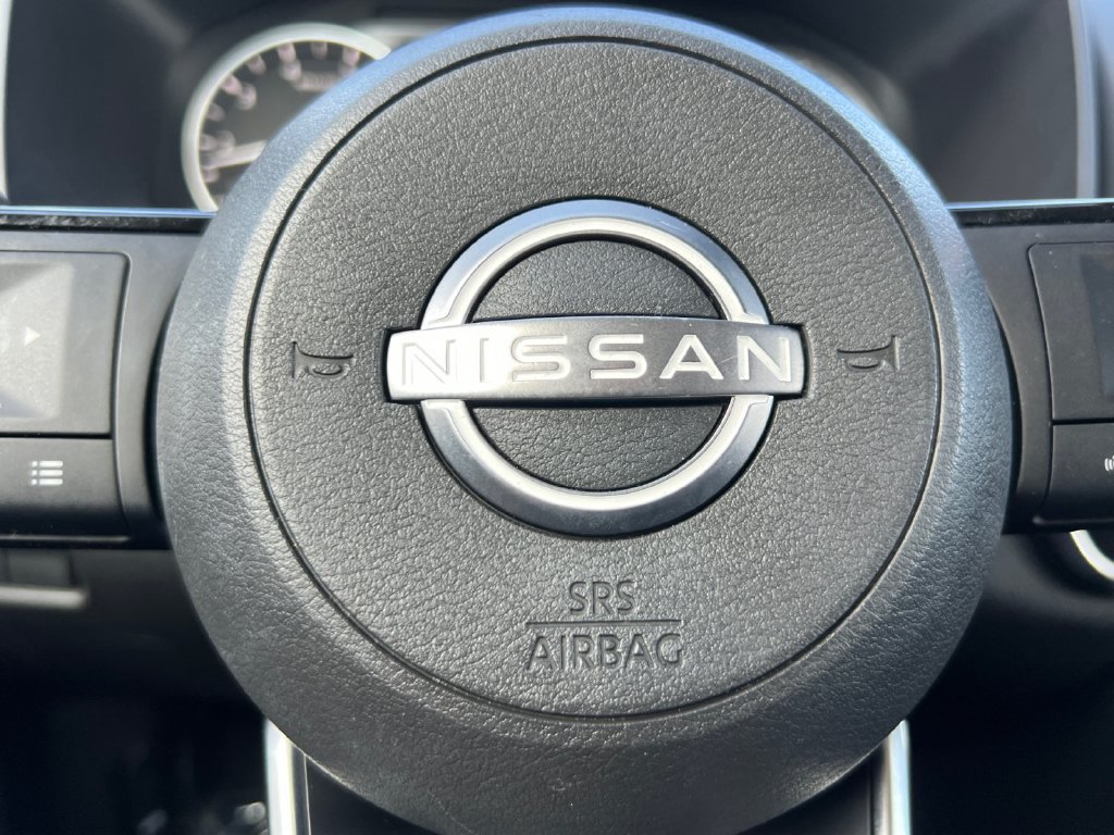 Certified 2023 Nissan Rogue SV FWD image 5