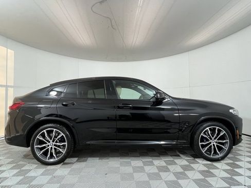 Certified 2023 BMW X4 M40i w/ Premium Package image 8