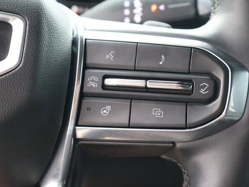 Used 2025 GMC Yukon Elevation AWD/4WD image 30