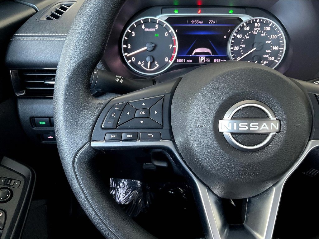 Used 2024 Nissan Sentra SV FWD image 12