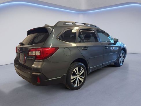 Used 2018 Subaru Outback 2.5i Limited AWD/4WD image 6