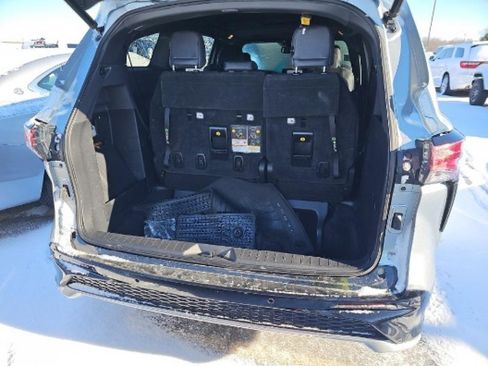 Used 2021 Toyota Sienna XSE image 21