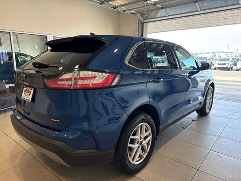 Used 2024 Ford Edge SEL AWD/4WD image 4