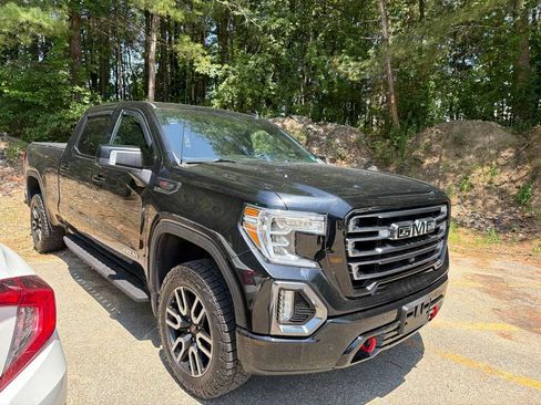 Used 2022 GMC Sierra 1500 AT4 w/ AT4 Premium Package AWD/4WD image 5
