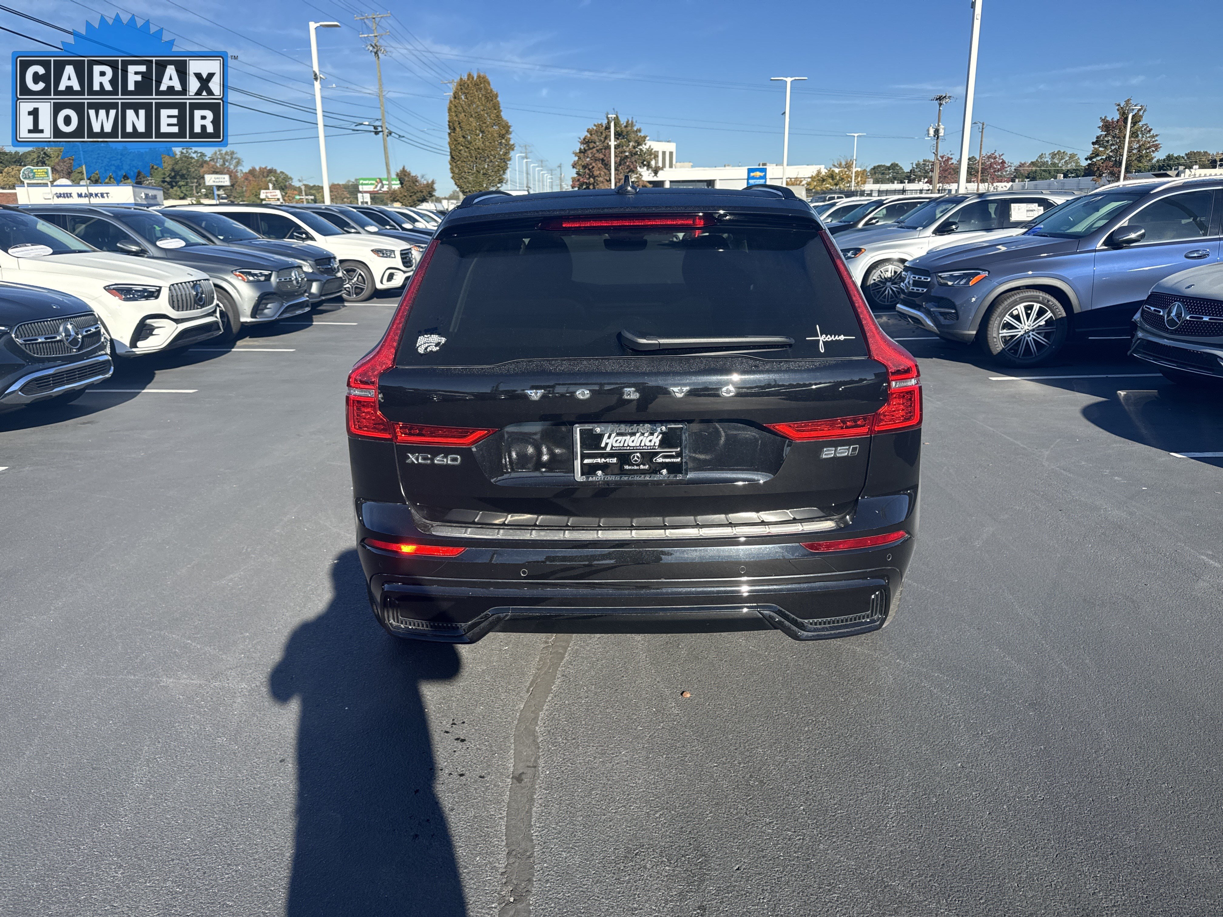 Used 2024 Volvo XC60 B5 Plus w/ Protection Package Premier AWD/4WD image 9