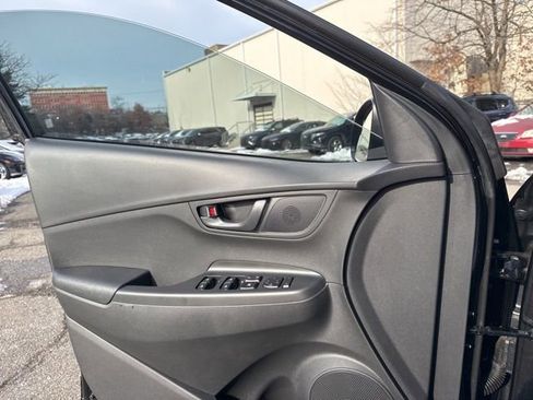 Certified 2022 Hyundai Kona SE image 34