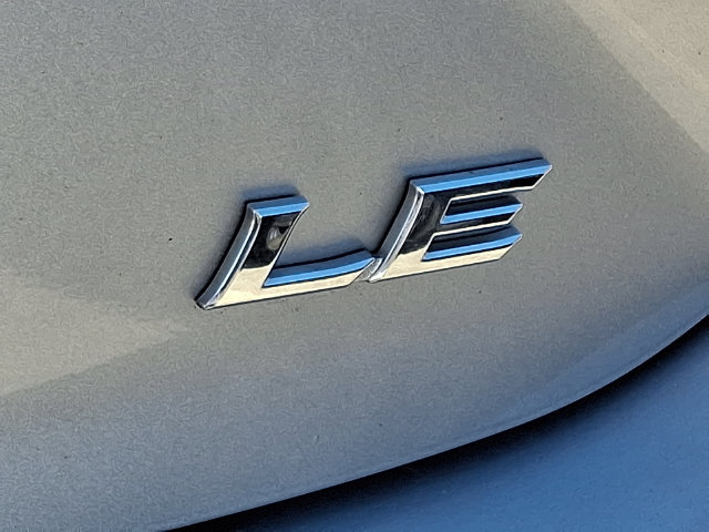 Used 2025 Toyota Camry LE FWD image 10