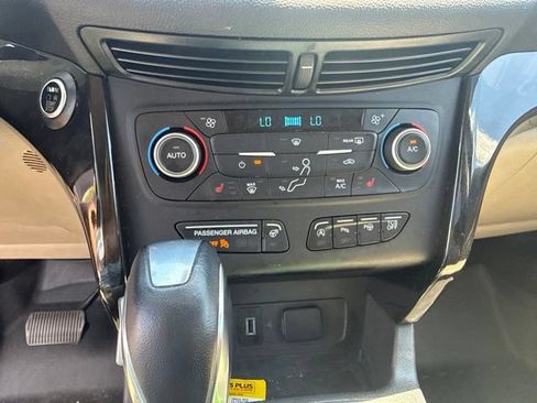 Used 2019 Ford Escape Titanium FWD image 20