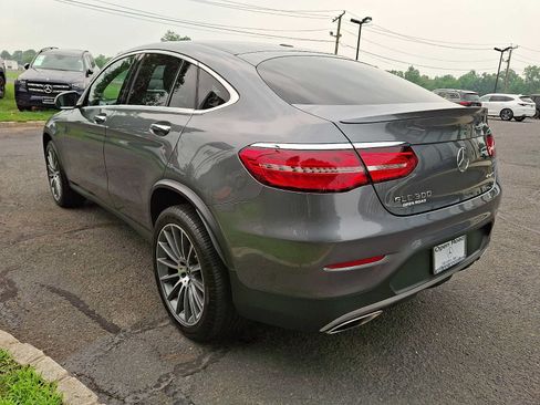 Used 2019 Mercedes-Benz GLC 300 4MATIC Coupe image 4
