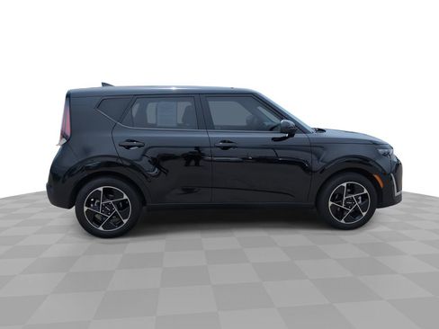 Used 2024 Kia Soul EX image 9