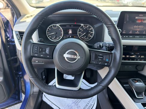 Used 2022 Nissan Rogue SL FWD image 6