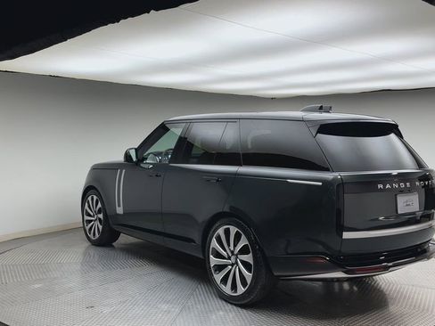 Used 2024 Land Rover Range Rover Autobiography AWD/4WD image 4