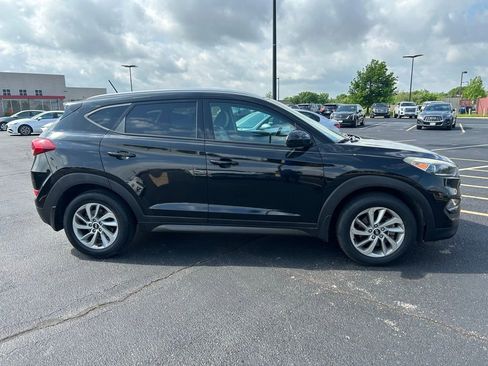 Used 2016 Hyundai Tucson SE w/ Option Group 02 FWD image 6