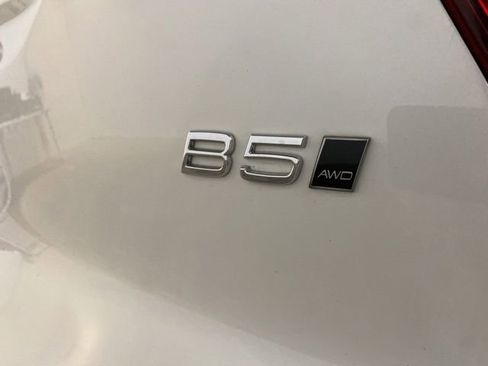 Used 2025 Volvo XC40 B5 Core AWD/4WD image 99