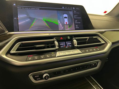 Used 2019 BMW X5 xDrive40i w/ Convenience Package image 29