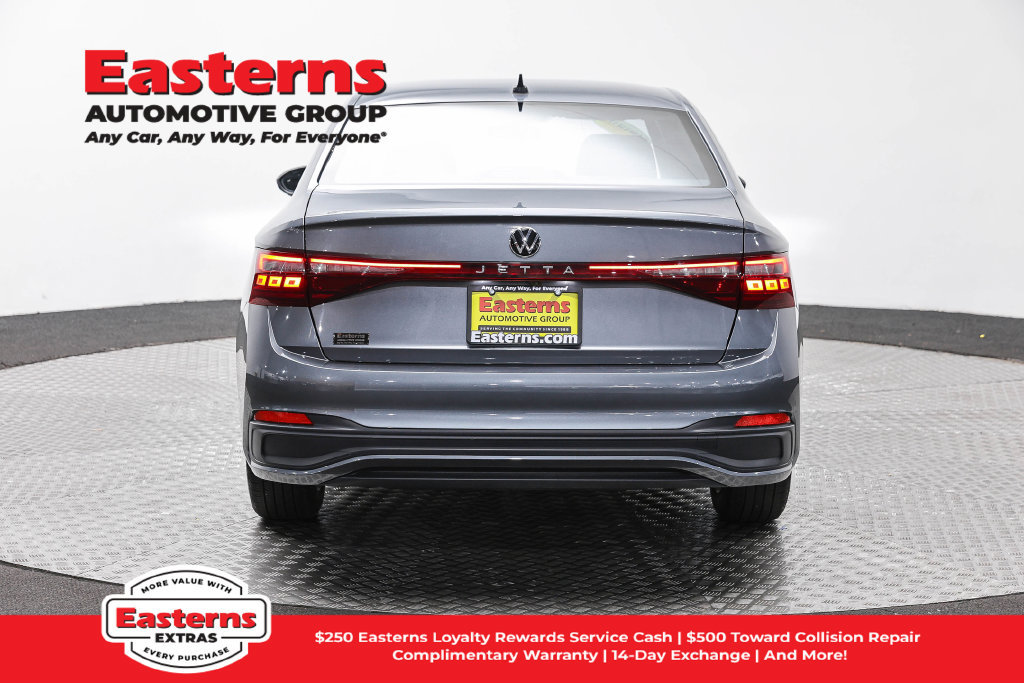 Used 2025 Volkswagen Jetta Sport FWD image 7