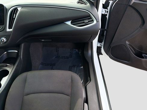 Used 2025 Chevrolet Malibu LT FWD image 17
