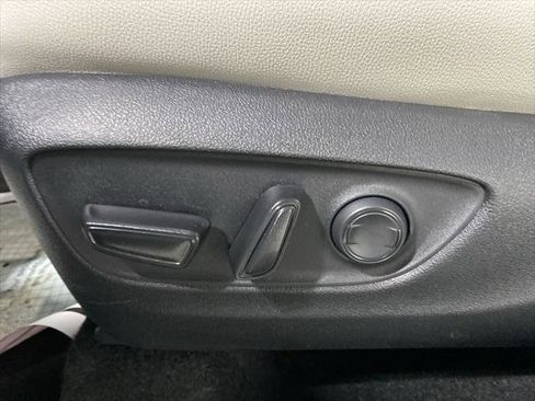 Certified 2026 Toyota Grand Highlander XLE image 29