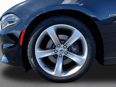 Used 2018 Dodge Charger R/T RWD image 8
