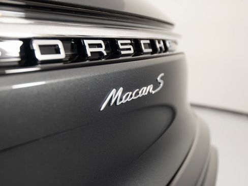 New 2026 Porsche Macan S image 38