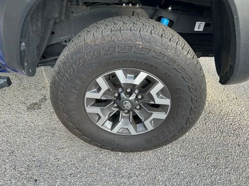 Certified 2023 Toyota Tacoma TRD Off-Road w/ Technology Package RWD image 10