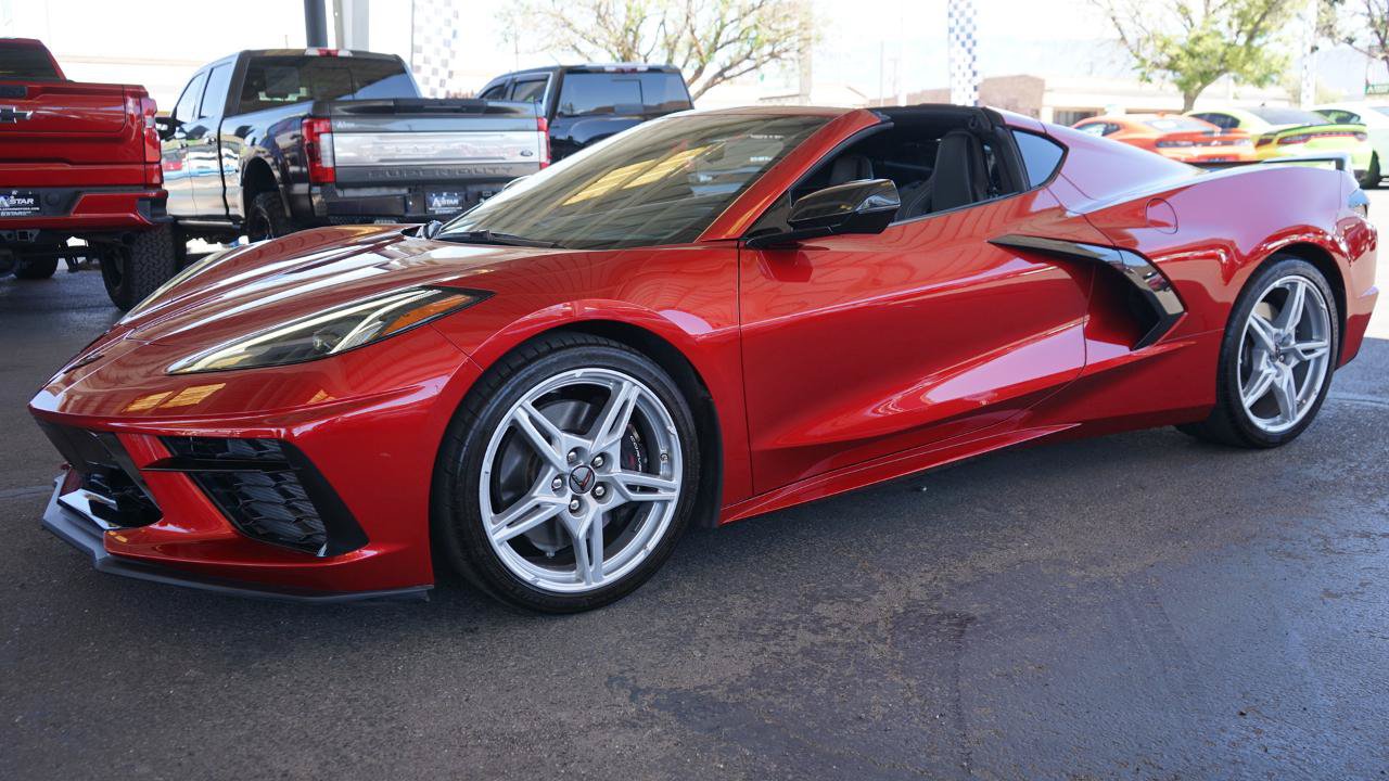 Used 2021 Chevrolet Corvette Stingray Preferred Cpe w/ Z51 Performance Package RWD image 24