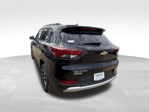 New 2026 Chevrolet TrailBlazer LT w/ Convenience Package FWD image 6