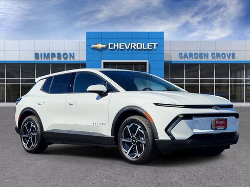 New 2026 Chevrolet Equinox EV LT image 1