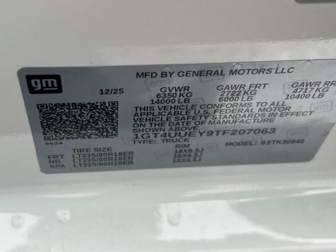 New 2026 GMC Sierra 3500 SLT w/ SLT Convenience Package image 22