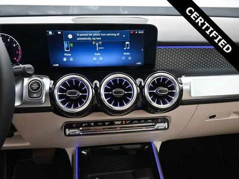 New 2025 Mercedes-Benz GLB 250 image 4