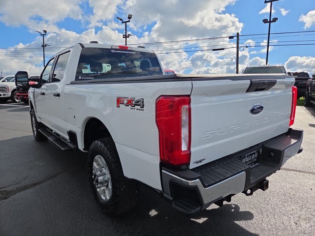 Used 2023 Ford F250 XLT AWD/4WD image 4