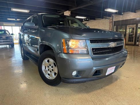 Used 2008 Chevrolet Tahoe LT w/ LT Preferred Equipment Group RWD image 1