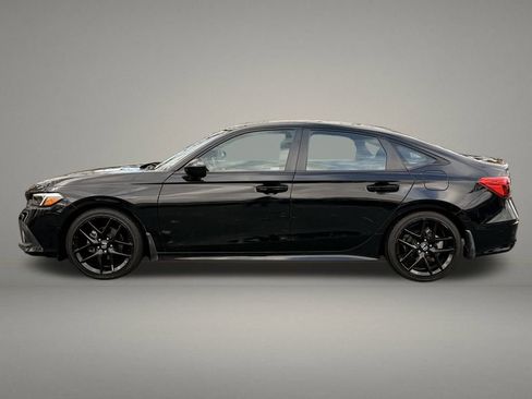 Used 2022 Honda Civic Sport image 2