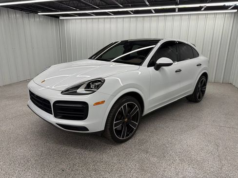 Used 2021 Porsche Cayenne Coupe AWD/4WD image 3