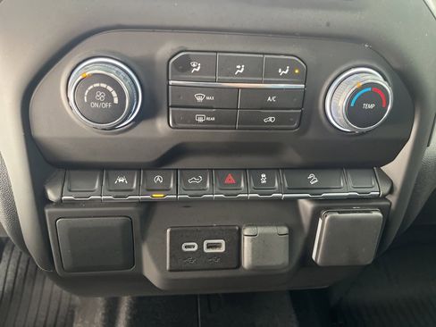 Used 2025 Chevrolet Silverado 1500 Custom Trail Boss w/ Midnight Edition image 21