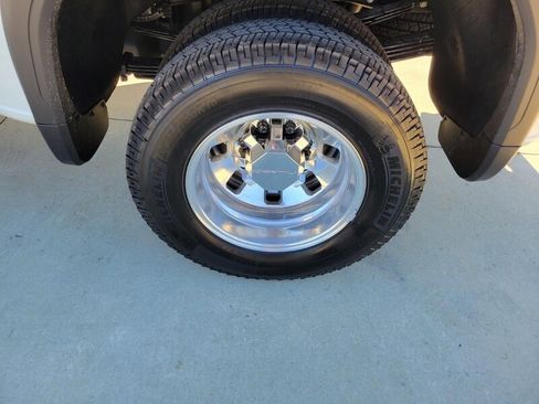 New 2026 GMC Sierra 3500 Denali w/ Denali Reserve Package image 7