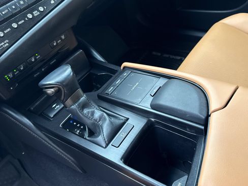 Used 2022 Lexus ES 350 w/ Premium Package FWD image 14