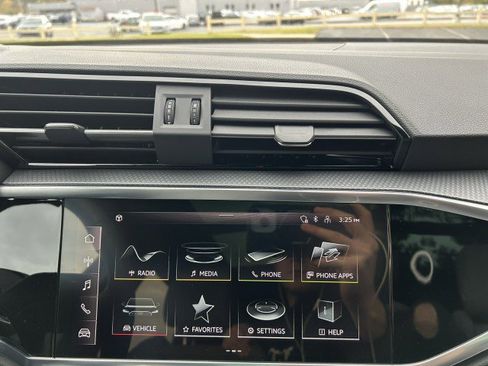 Certified 2025 Audi Q3 2.0T Premium w/ Convenience Package image 14