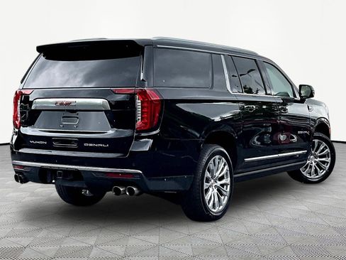 Used 2021 GMC Yukon XL Denali w/ Denali Premium Package AWD/4WD image 6