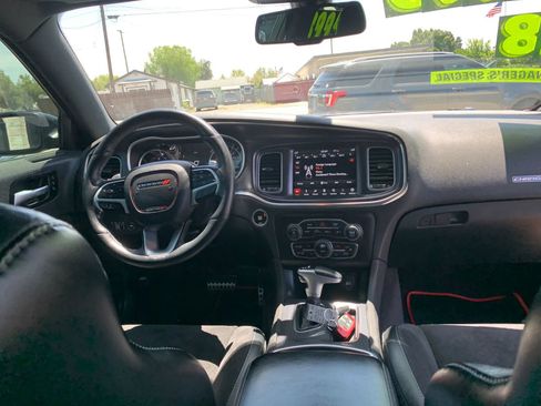 Used 2018 Dodge Charger R/T Scat Pack RWD image 13