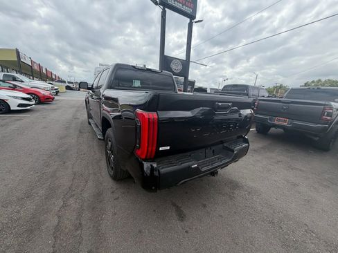 Used 2022 Toyota Tundra SR5 w/ Convenience Package RWD image 18